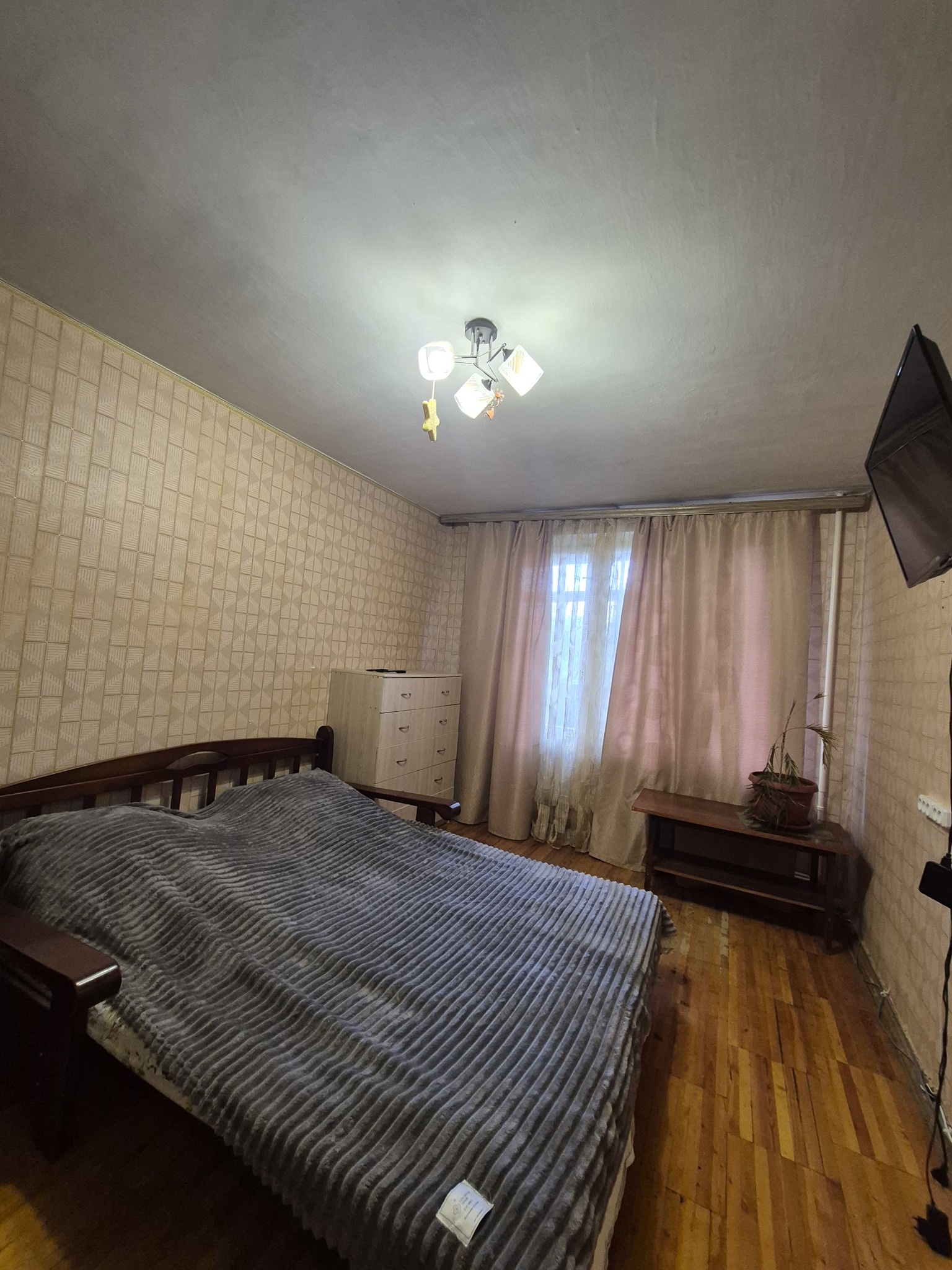 Продажа 3-комнатной квартиры 66 м², Людвига Свободы просп., 35