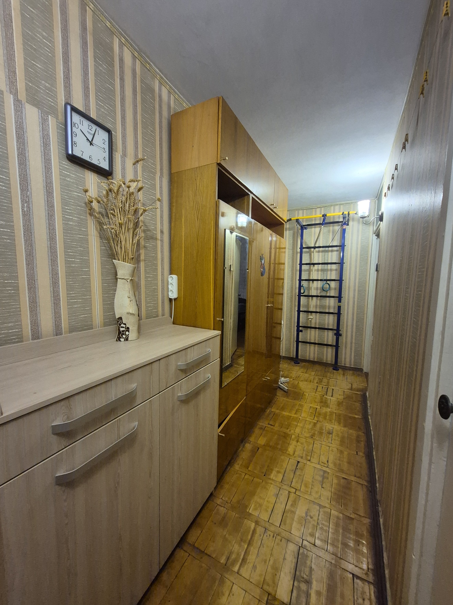 Продажа 3-комнатной квартиры 66 м², Людвига Свободы просп., 35