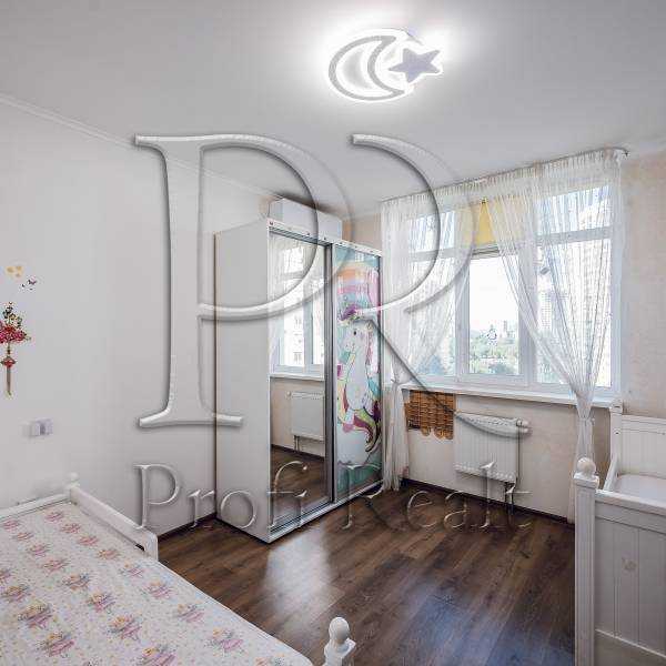 Продаж 2-кімнатної квартири 61 м², Олени Пчілки вул., 3Д