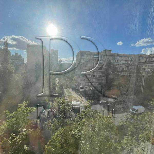 Продажа 3-комнатной квартиры 71 м², Героев Днепра ул., 7