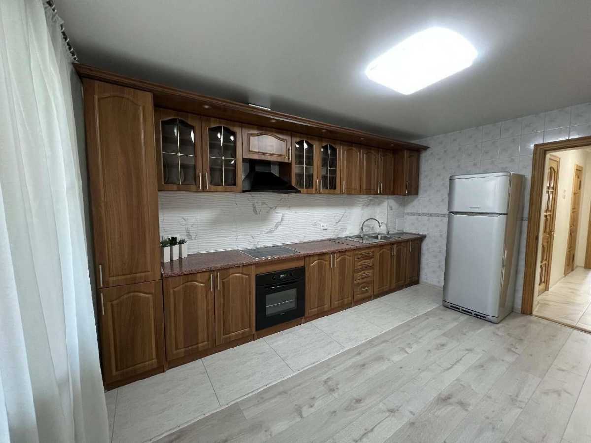 Продажа 2-комнатной квартиры 80 м², Петра Григоренко просп., 33/34