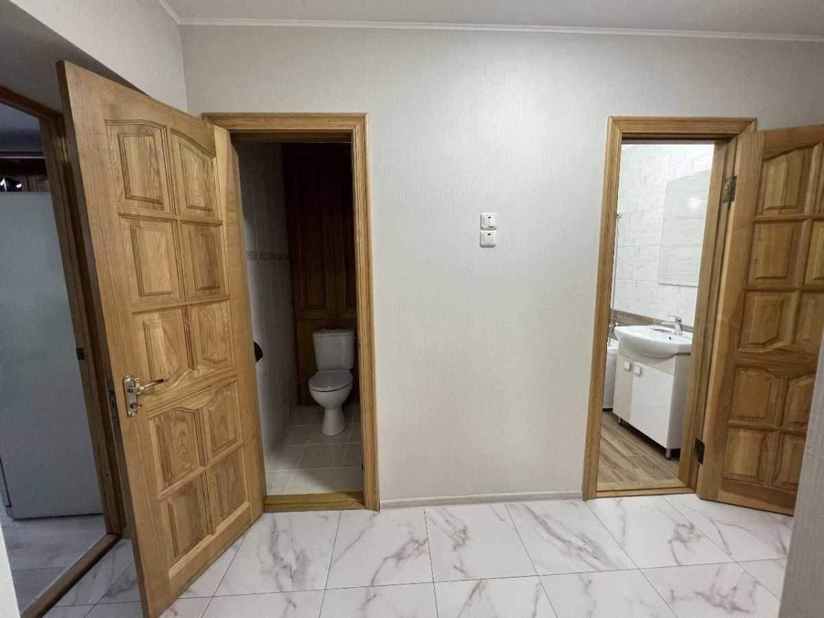 Продажа 2-комнатной квартиры 80 м², Петра Григоренко просп., 33/34