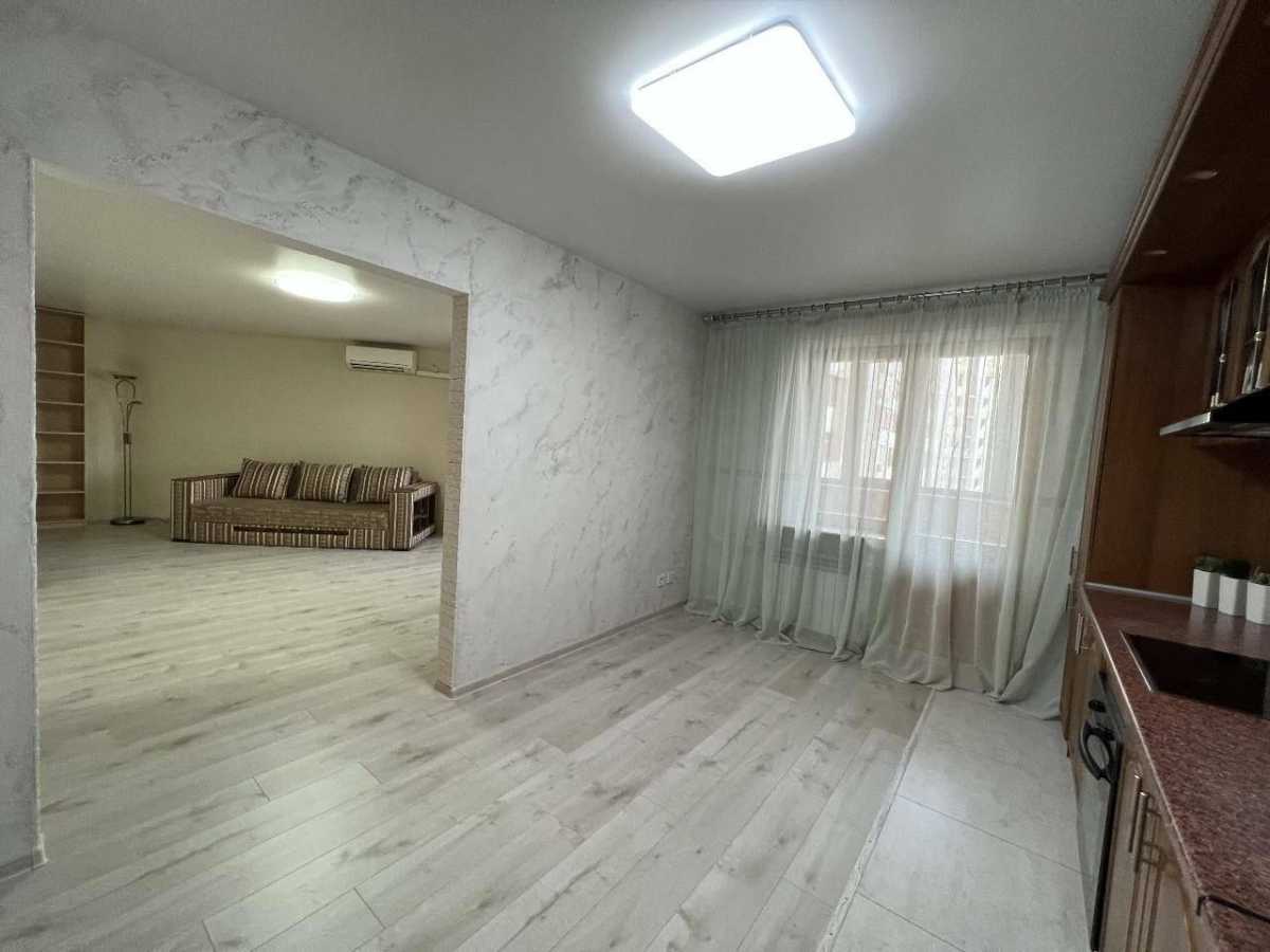 Продажа 2-комнатной квартиры 80 м², Петра Григоренко просп., 33/34