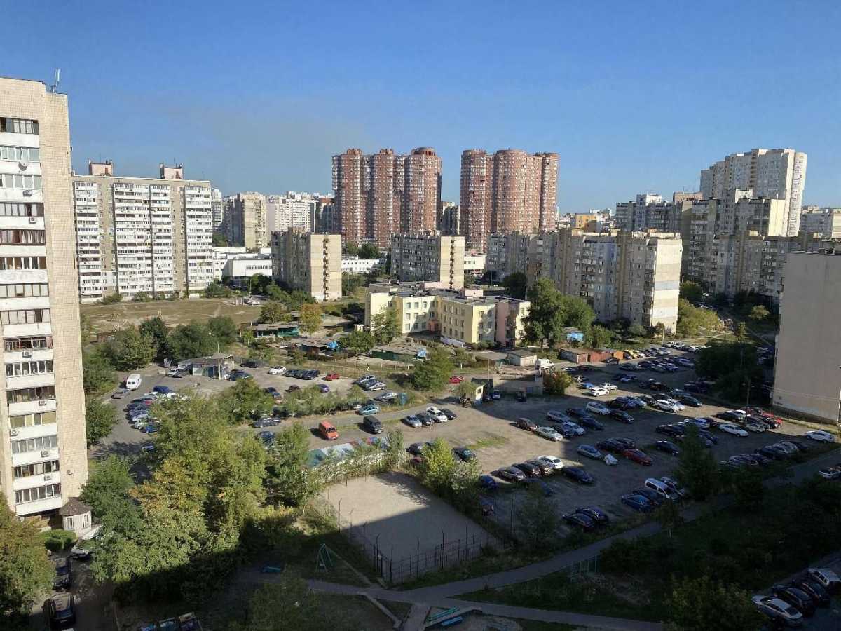 Продажа 2-комнатной квартиры 80 м², Петра Григоренко просп., 33/34