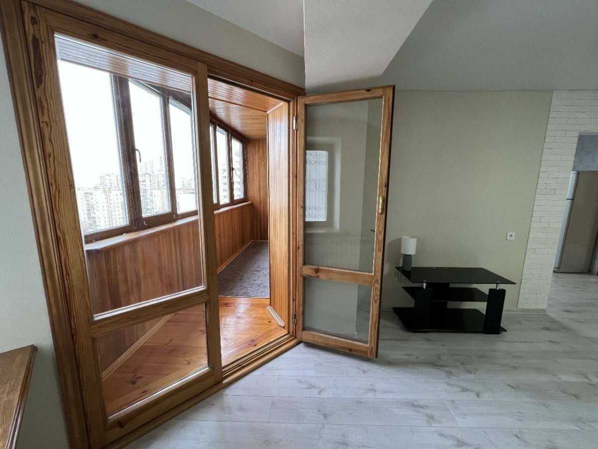 Продажа 2-комнатной квартиры 80 м², Петра Григоренко просп., 33/34