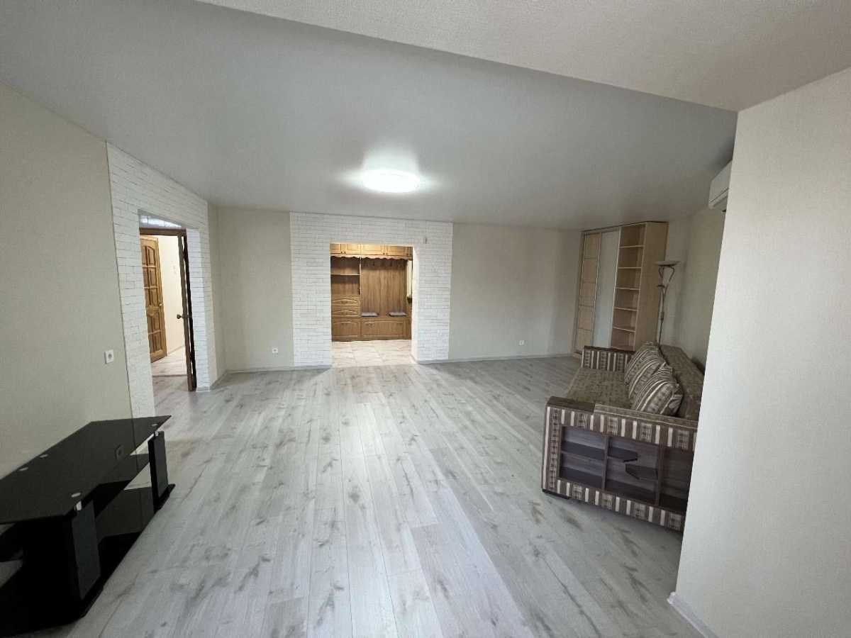 Продажа 2-комнатной квартиры 80 м², Петра Григоренко просп., 33/34