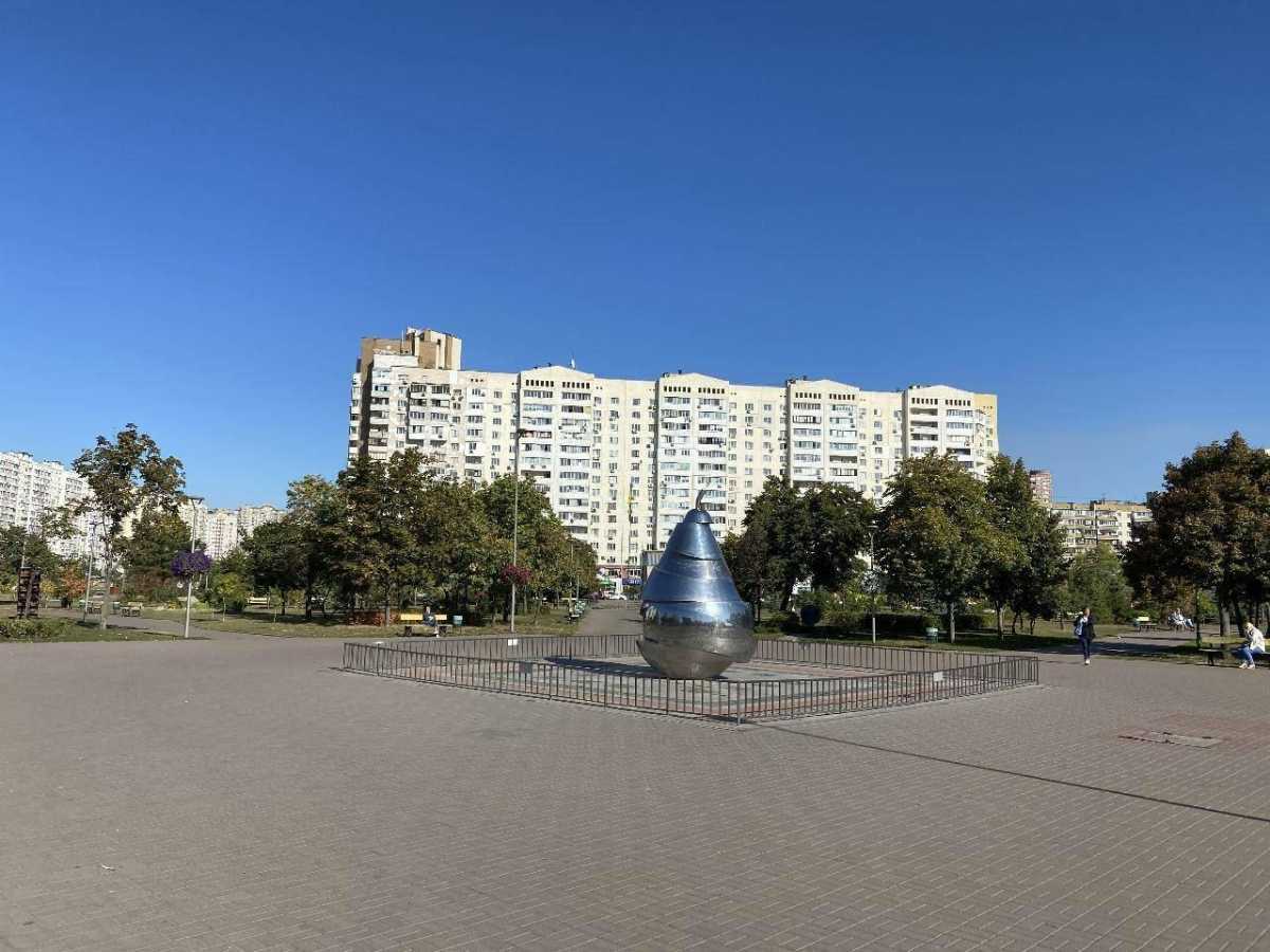 Продажа 2-комнатной квартиры 80 м², Петра Григоренко просп., 33/34