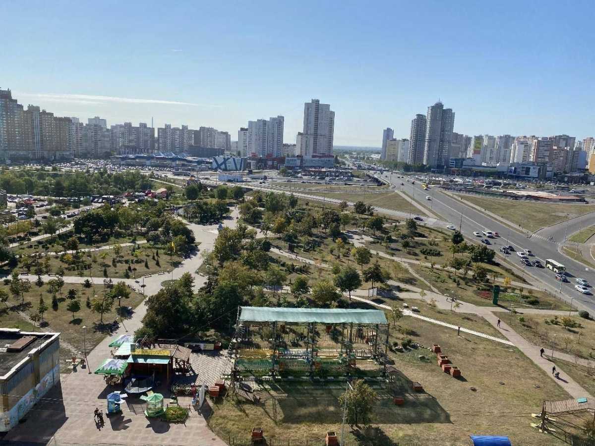 Продажа 2-комнатной квартиры 80 м², Петра Григоренко просп., 33/34