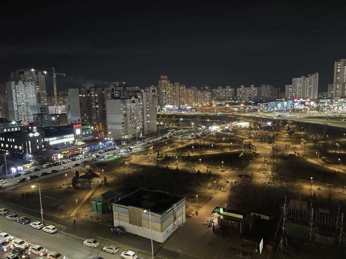 Продажа 2-комнатной квартиры 80 м², Петра Григоренко просп., 33/34