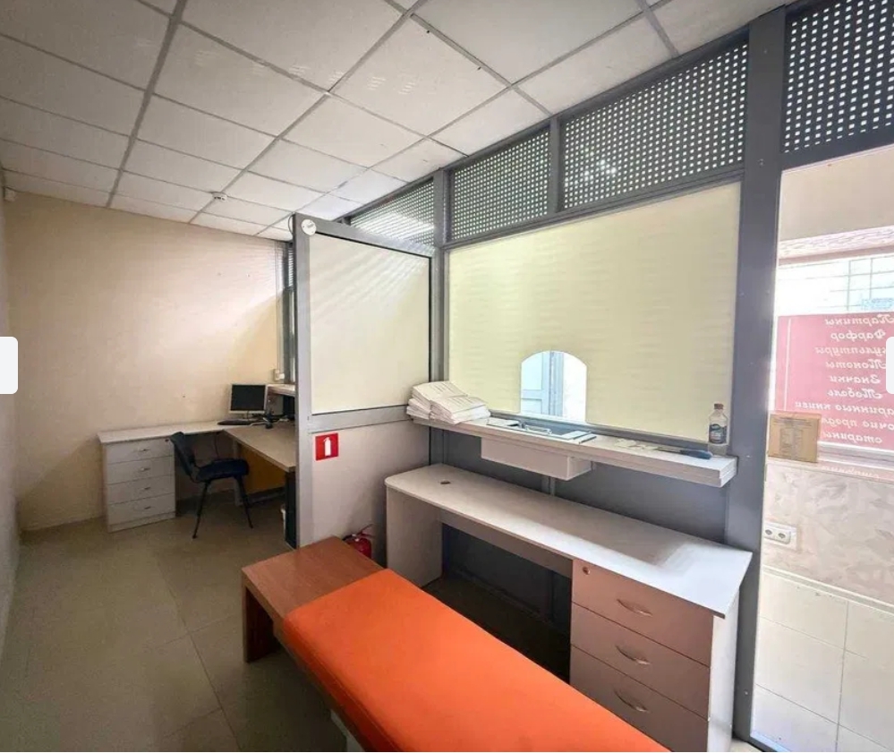 Аренда торгового помещения 38 м², Нежинская ул.