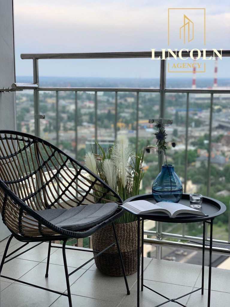 Продаж 3-кімнатної квартири 120 м², Буслівська вул., 12