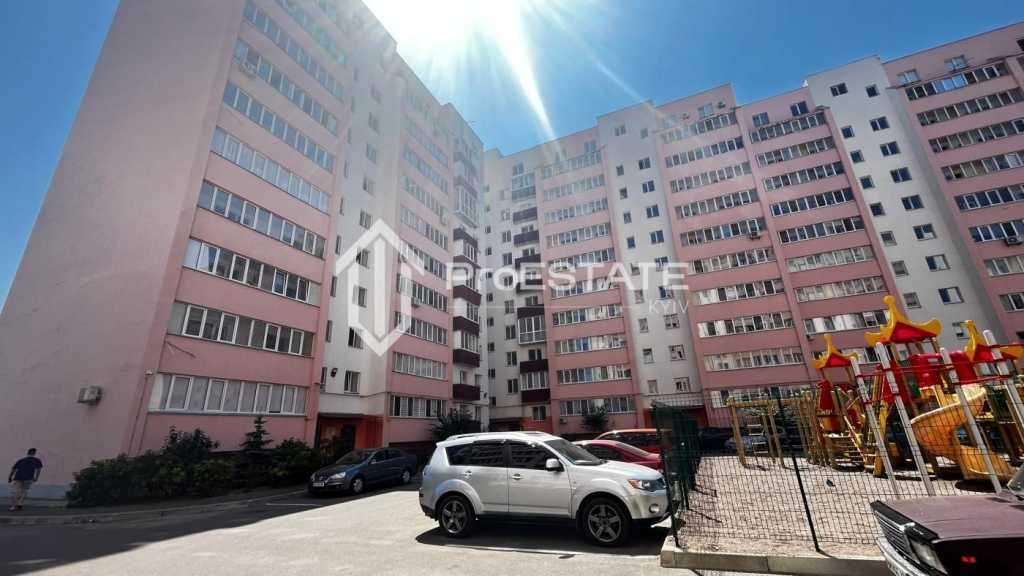 Продаж 1-кімнатної квартири 45.5 м², Головатого вул., 76Б