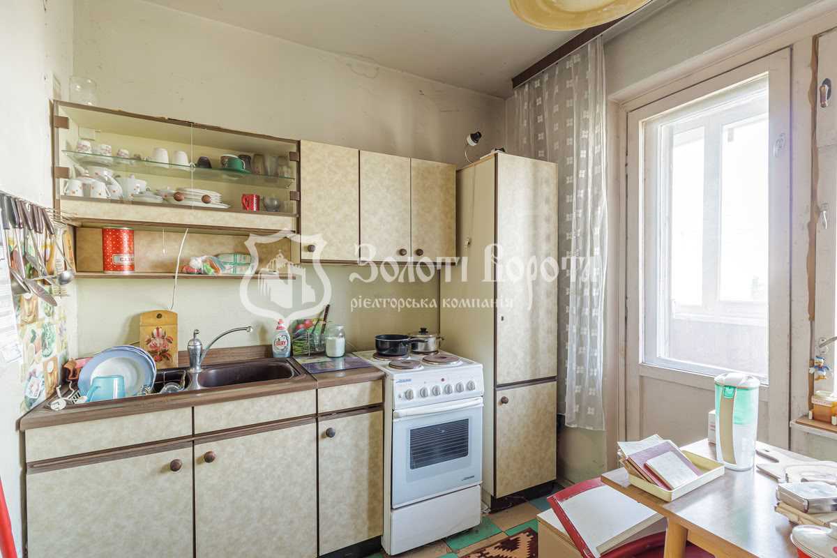 Продажа 3-комнатной квартиры 77 м², Владимира Маяковского просп., 11Б