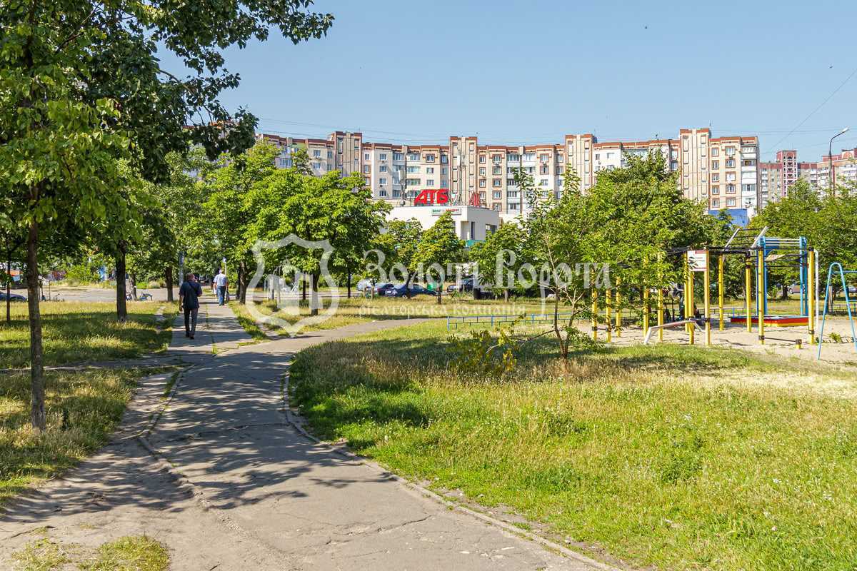 Продажа 3-комнатной квартиры 77 м², Владимира Маяковского просп., 11Б