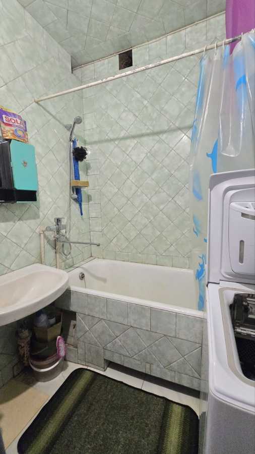 Продаж 3-кімнатної квартири 68 м², Ощадкаса