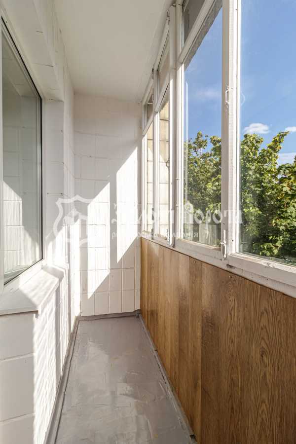Продаж 2-кімнатної квартири 61 м², Академіка Грекова вул., 15А