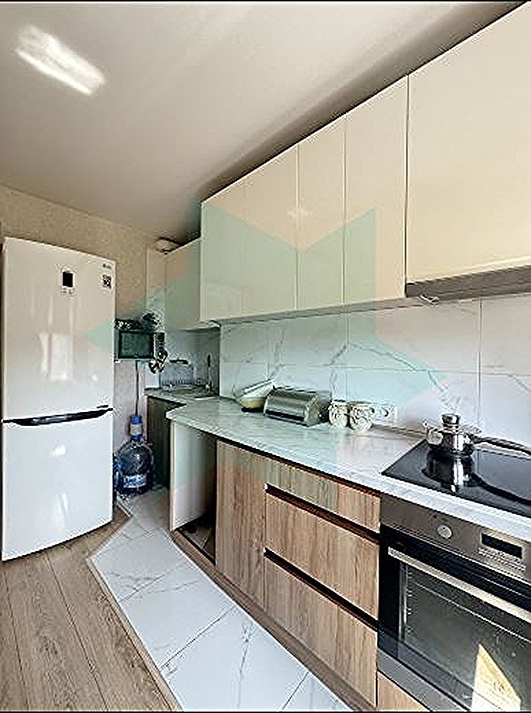 Продаж 3-кімнатної квартири 72 м², Набережна Перемоги вул., 130