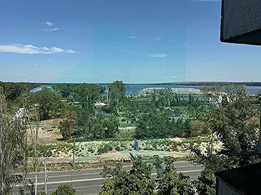 Продаж 3-кімнатної квартири 72 м², Набережна Перемоги вул., 130