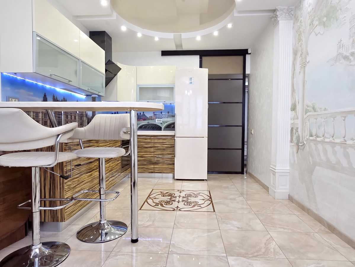 Аренда 1-комнатной квартиры 52 м², Княжий Затон ул., 9