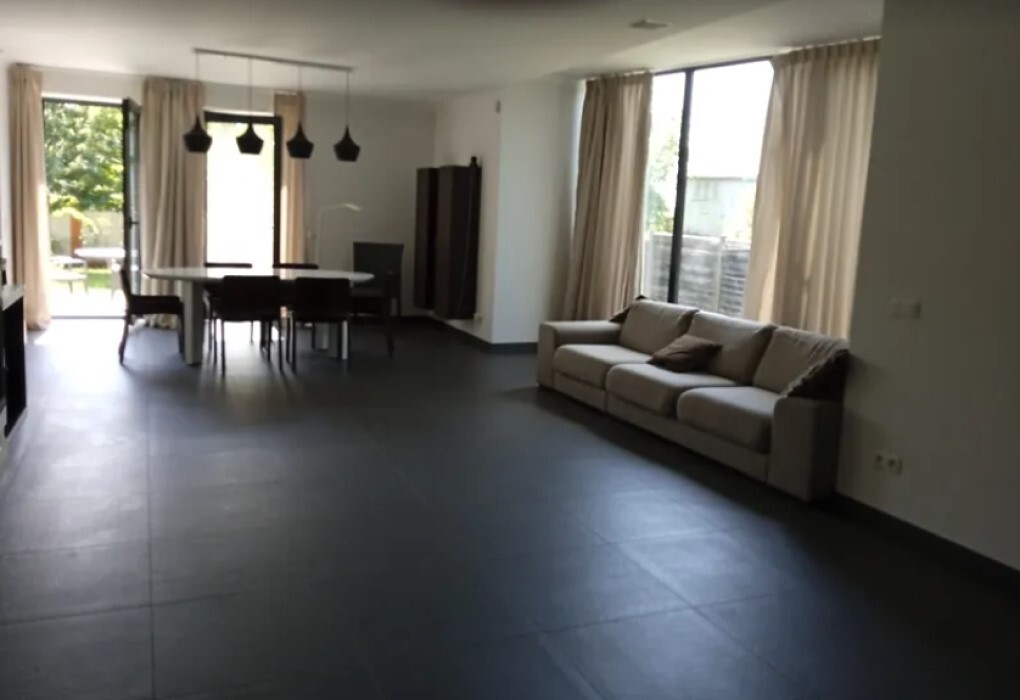 Продаж будинку 350 м², 85-а Садова вул.