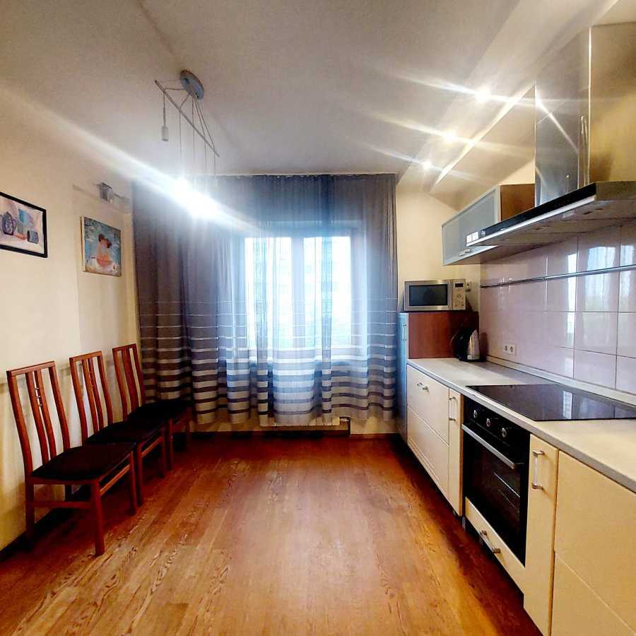 Продаж 3-кімнатної квартири 87 м², Урлівська вул., 9