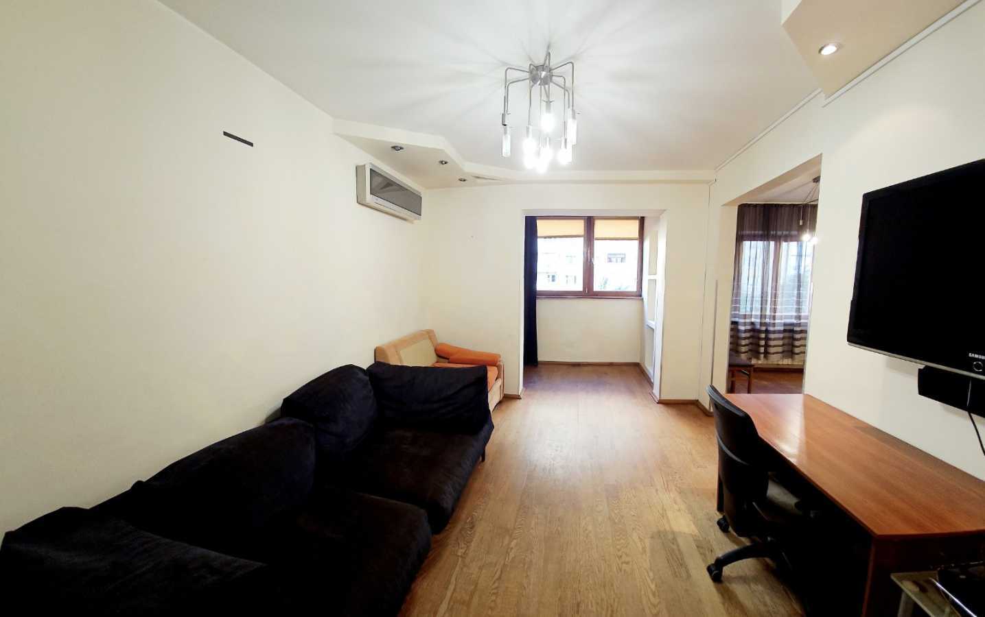 Продаж 3-кімнатної квартири 87 м², Урлівська вул., 9