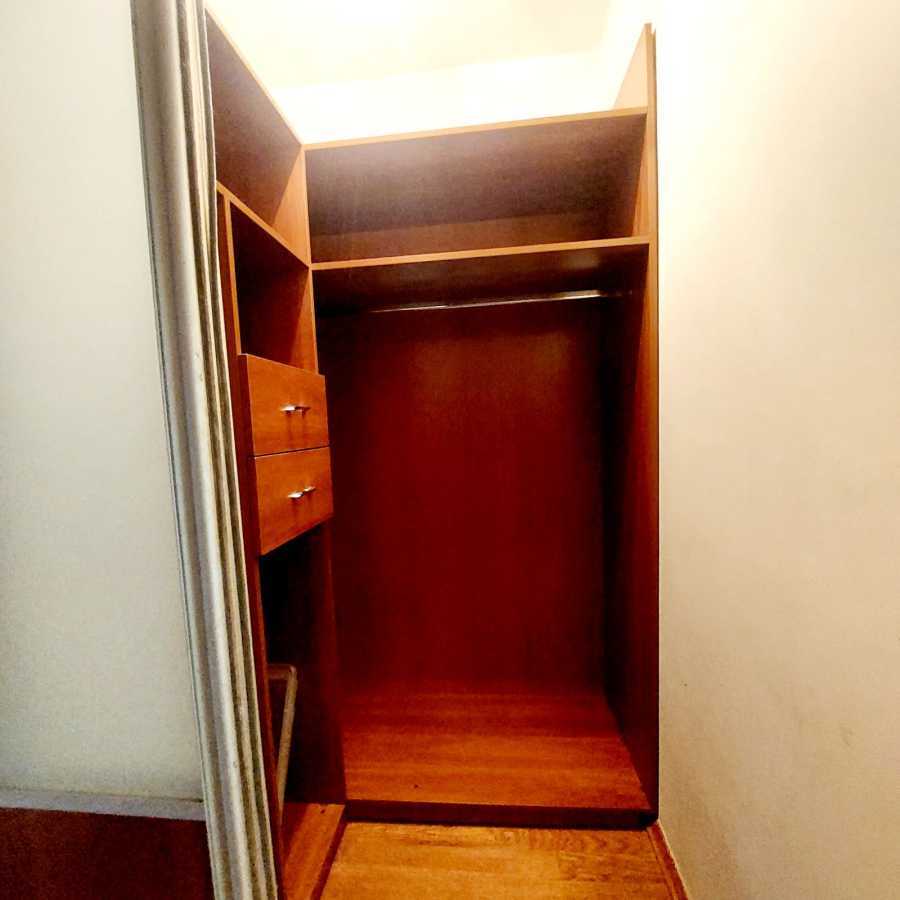 Продаж 3-кімнатної квартири 87 м², Урлівська вул., 9