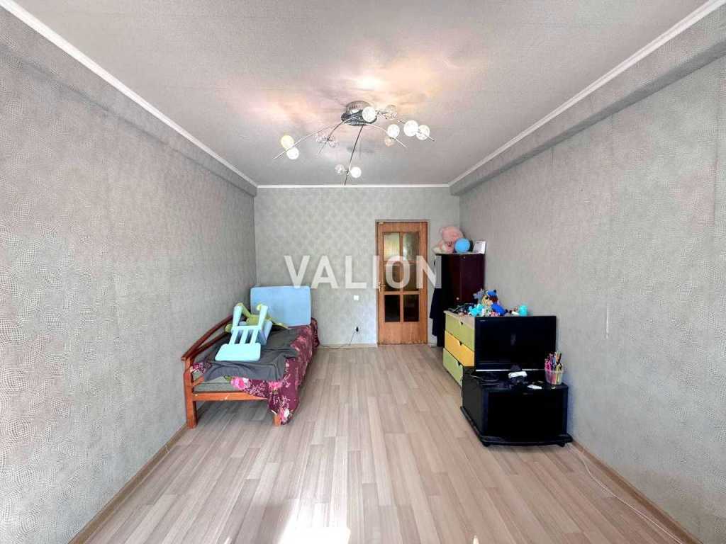 Продаж 3-кімнатної квартири 71 м², Академіка Курчатова вул., 13