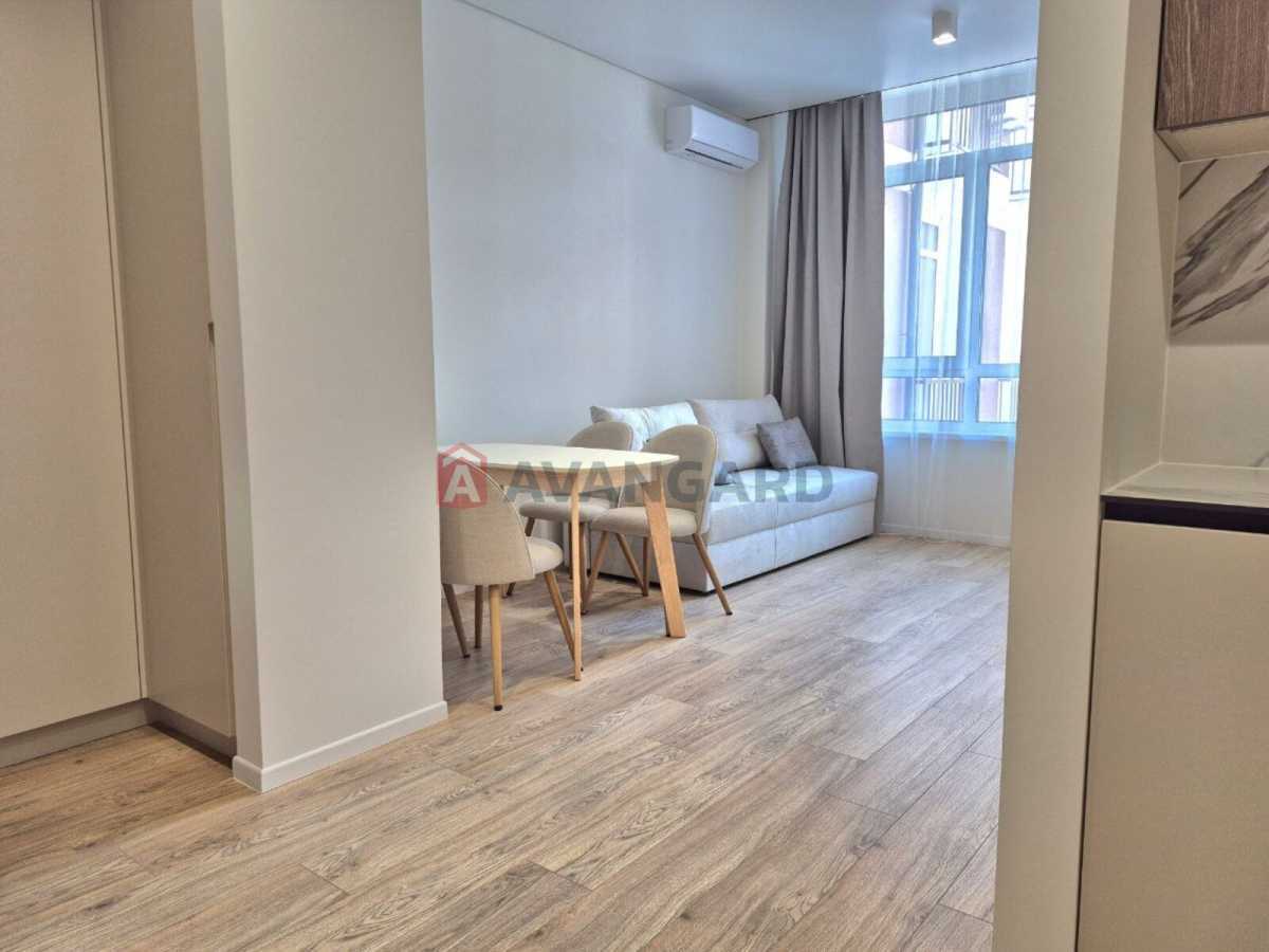 Продажа 1-комнатной квартиры 37 м², Дмитрия Луценко ул., 6