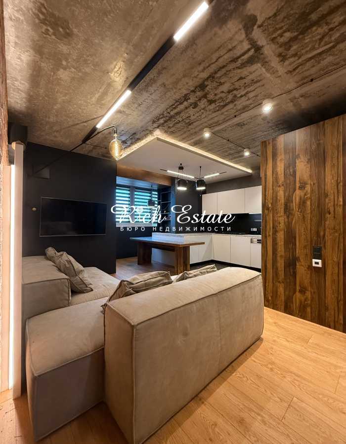 Продаж 3-кімнатної квартири 105 м², Садова вул., 5А