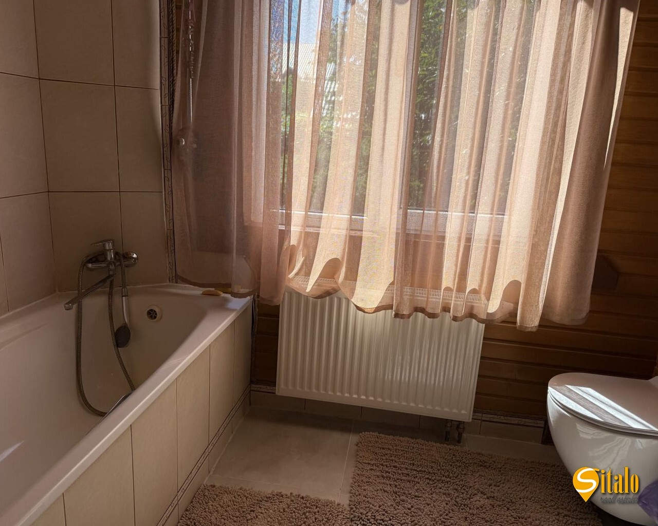 Аренда дома 200 м², 3-я Набережная ул.
