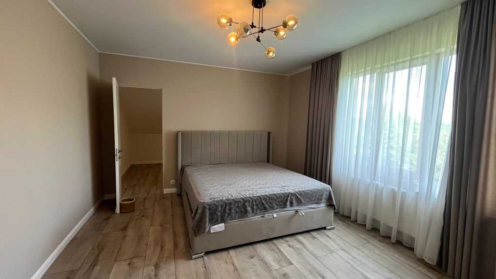 Продаж будинку 180 м², Українки