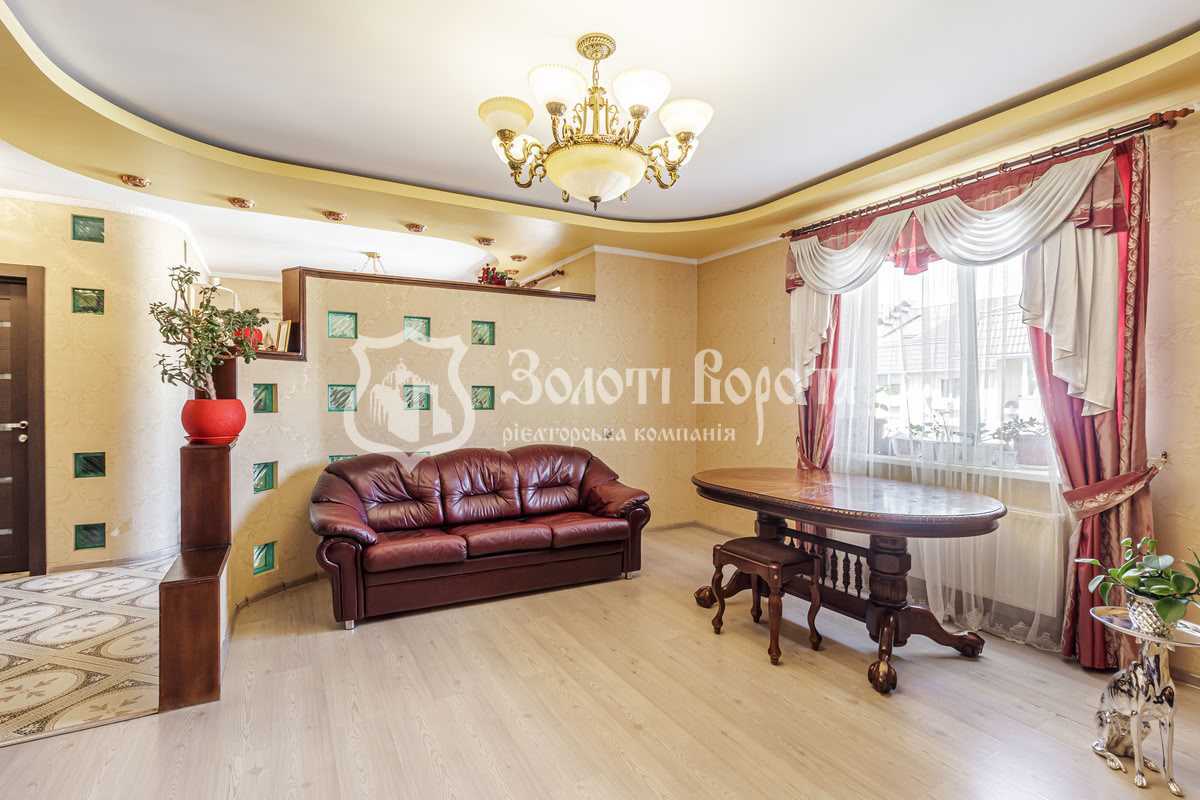 Продаж 2-кімнатної квартири 94.6 м², Івана Франка вул., 5