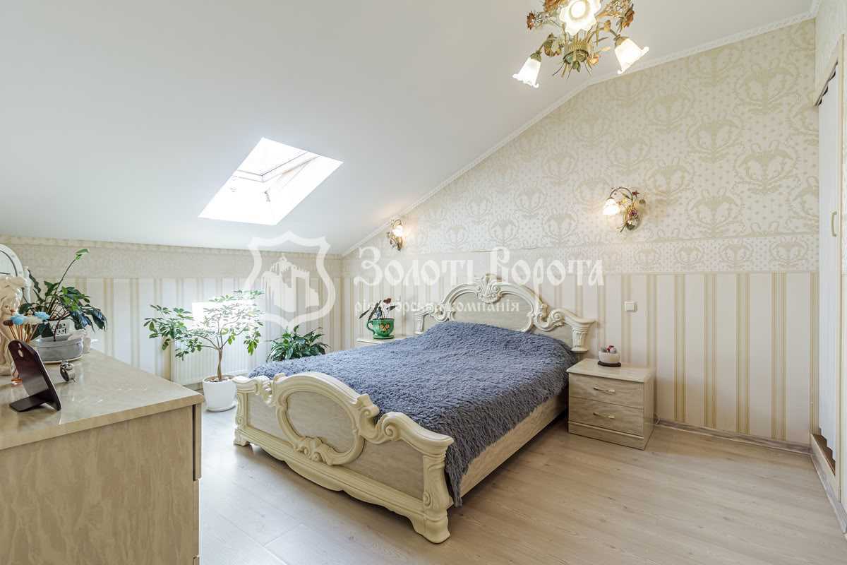 Продаж 2-кімнатної квартири 94.6 м², Івана Франка вул., 5