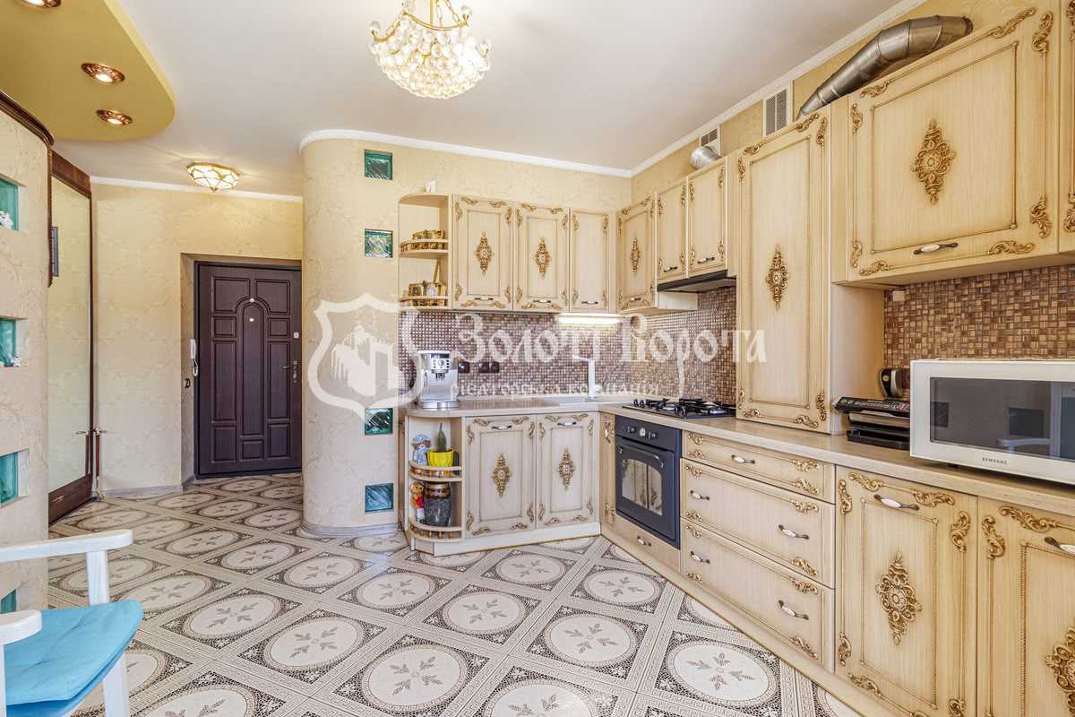 Продаж 2-кімнатної квартири 94.6 м², Івана Франка вул., 5