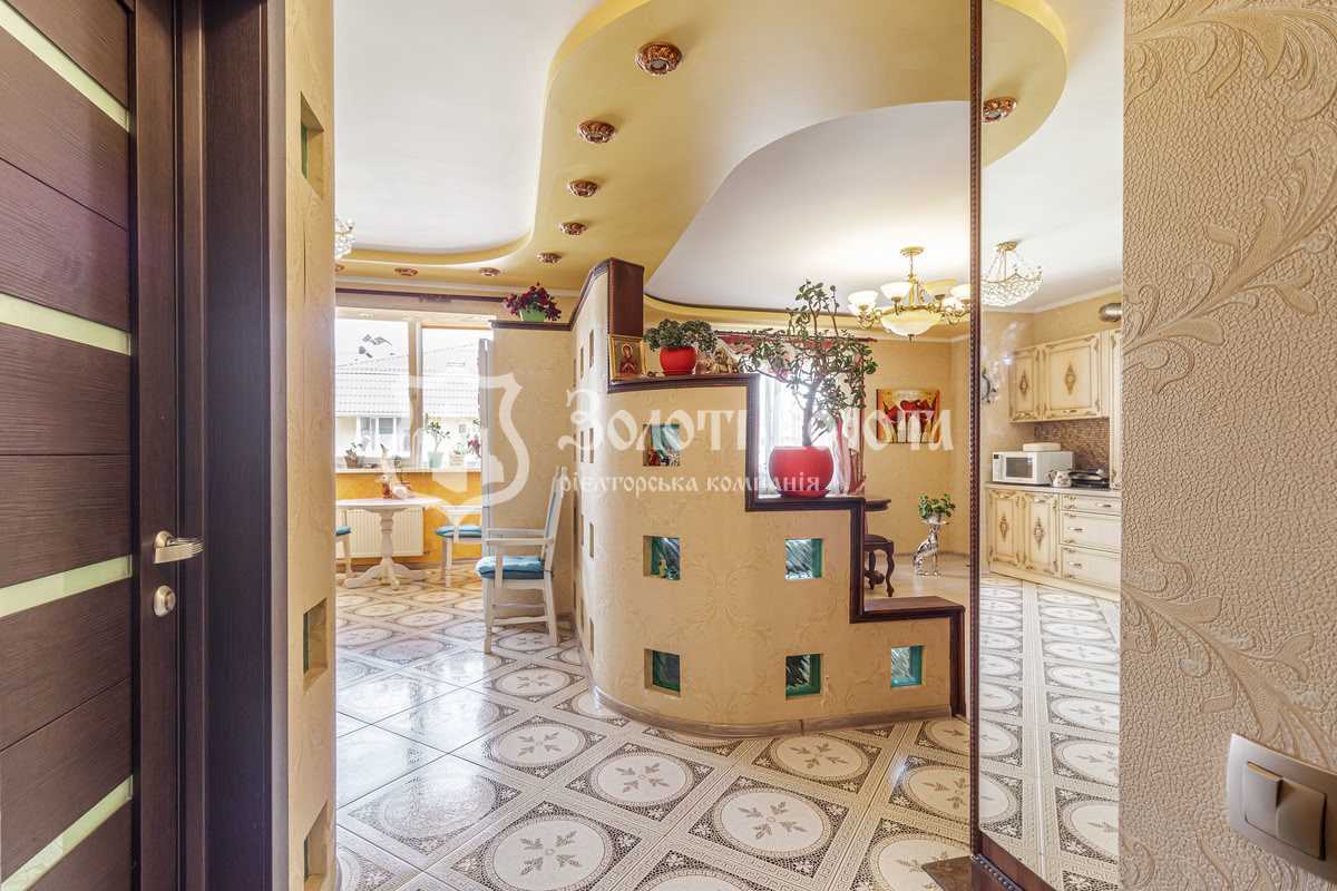 Продаж 2-кімнатної квартири 94.6 м², Івана Франка вул., 5