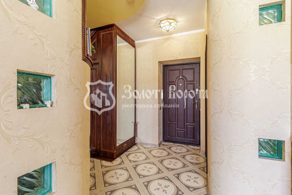 Продаж 2-кімнатної квартири 94.6 м², Івана Франка вул., 5