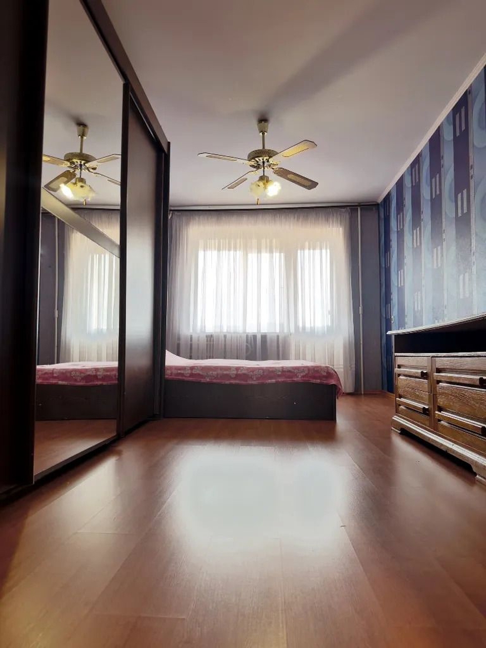 Продаж 3-кімнатної квартири 70 м², Донецьке шосе, 124