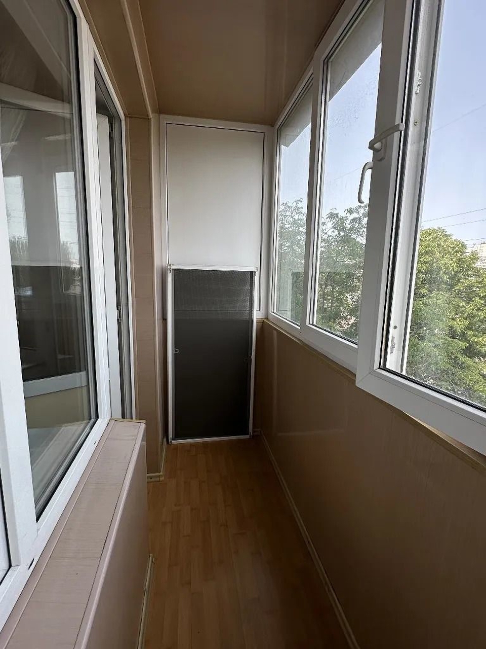 Продаж 3-кімнатної квартири 70 м², Донецьке шосе, 124