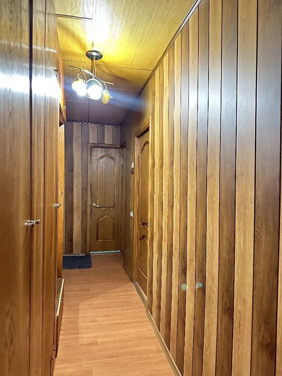 Продаж 3-кімнатної квартири 70 м², Донецьке шосе, 124