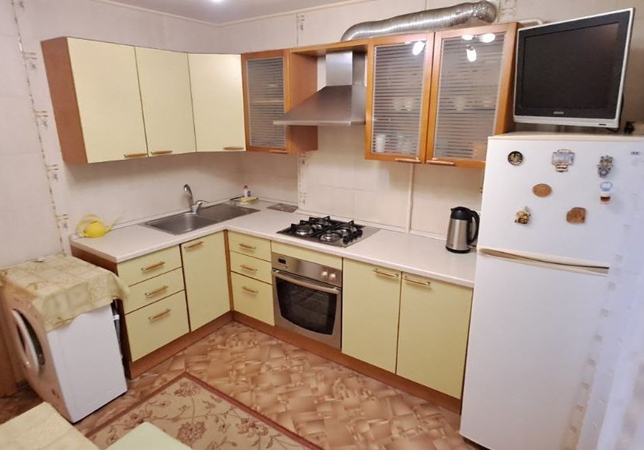 Продаж 3-кімнатної квартири 70 м², Миколая Михновського вул., 11