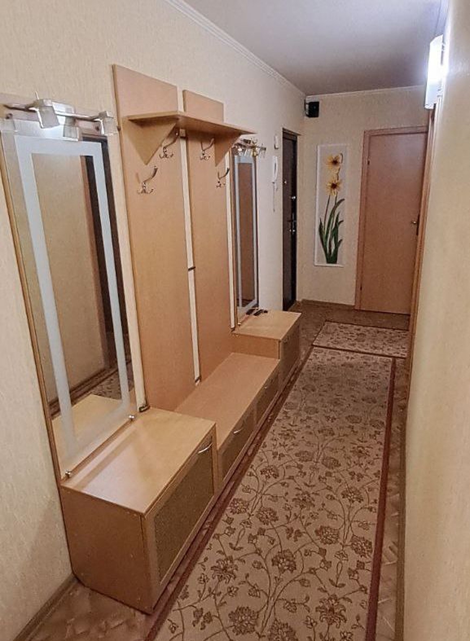 Продаж 3-кімнатної квартири 70 м², Миколая Михновського вул., 11