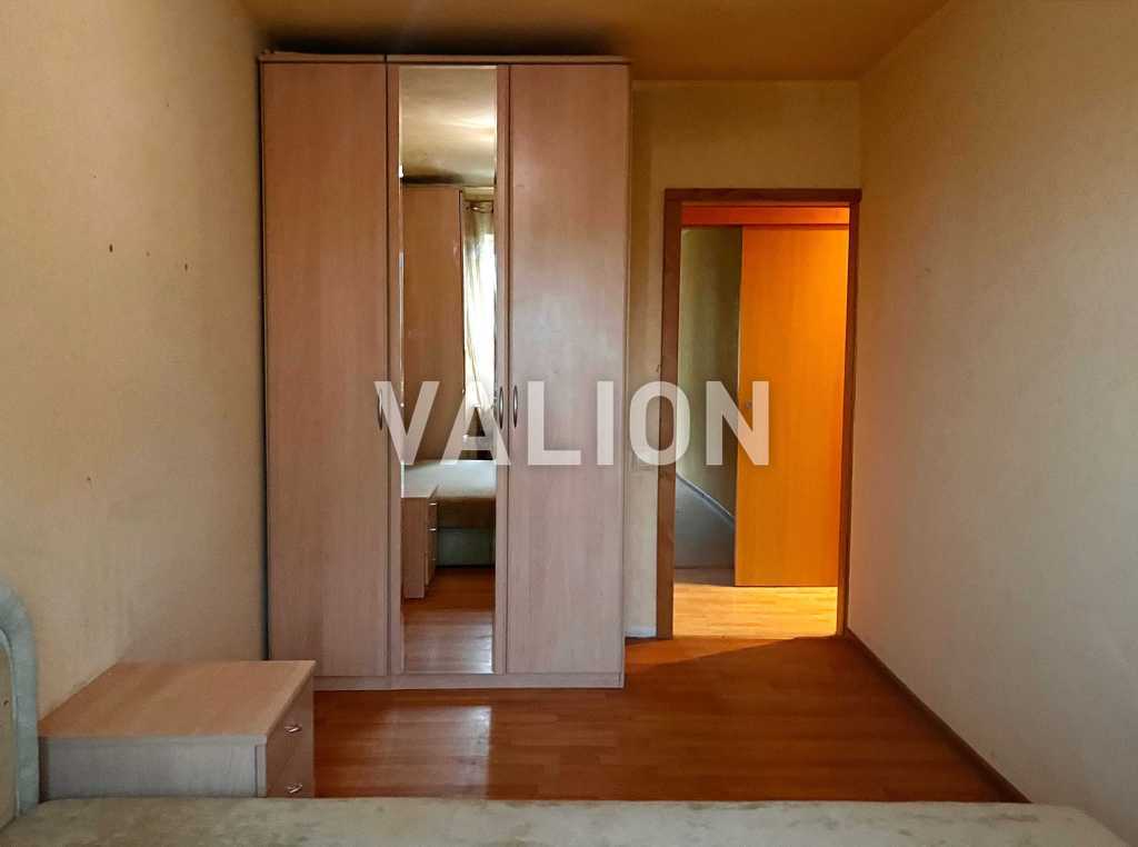 Продаж 3-кімнатної квартири 57.6 м², Курська, 18