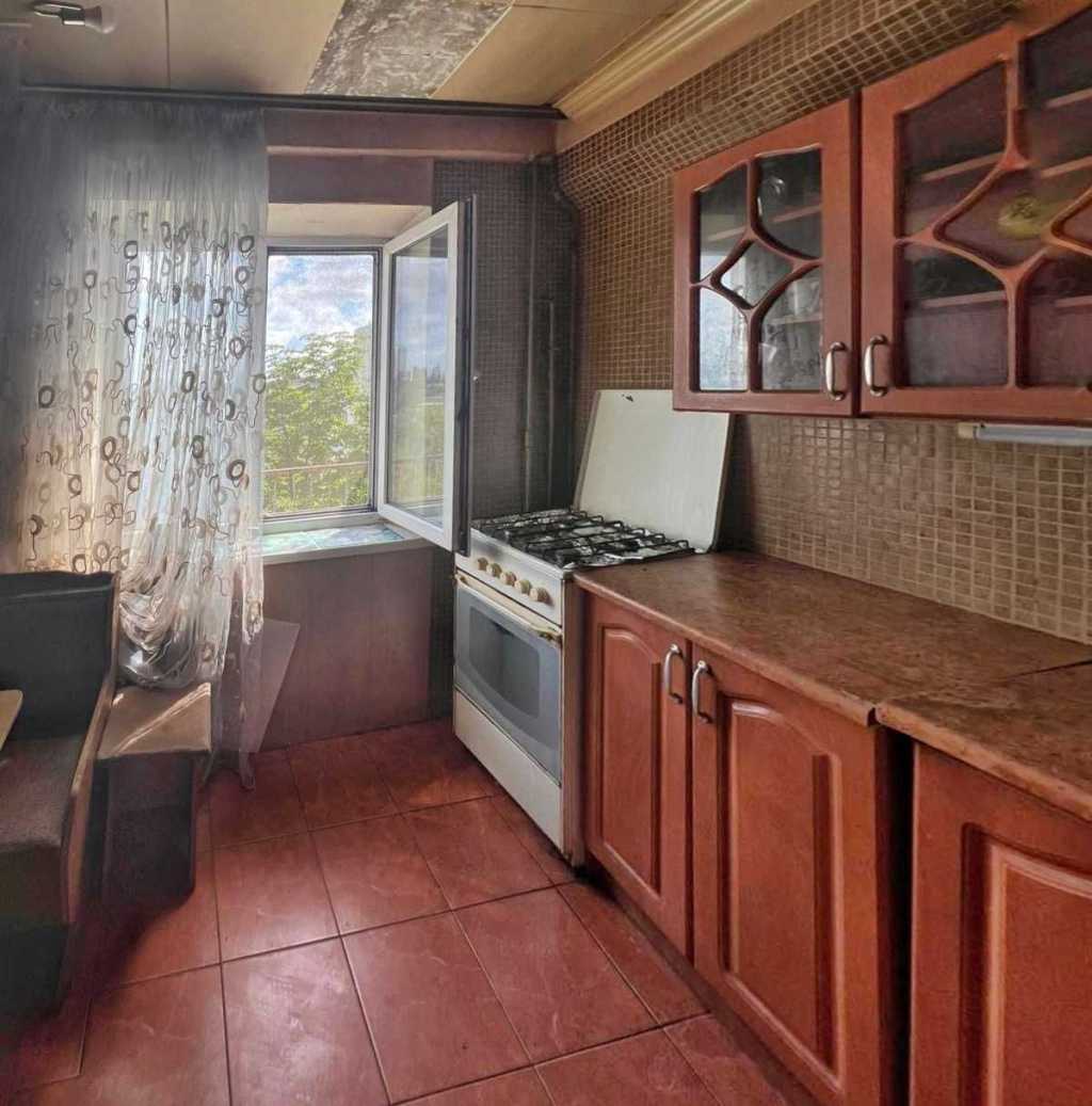 Продаж 2-кімнатної квартири 49 м², Автозаводська вул., 25