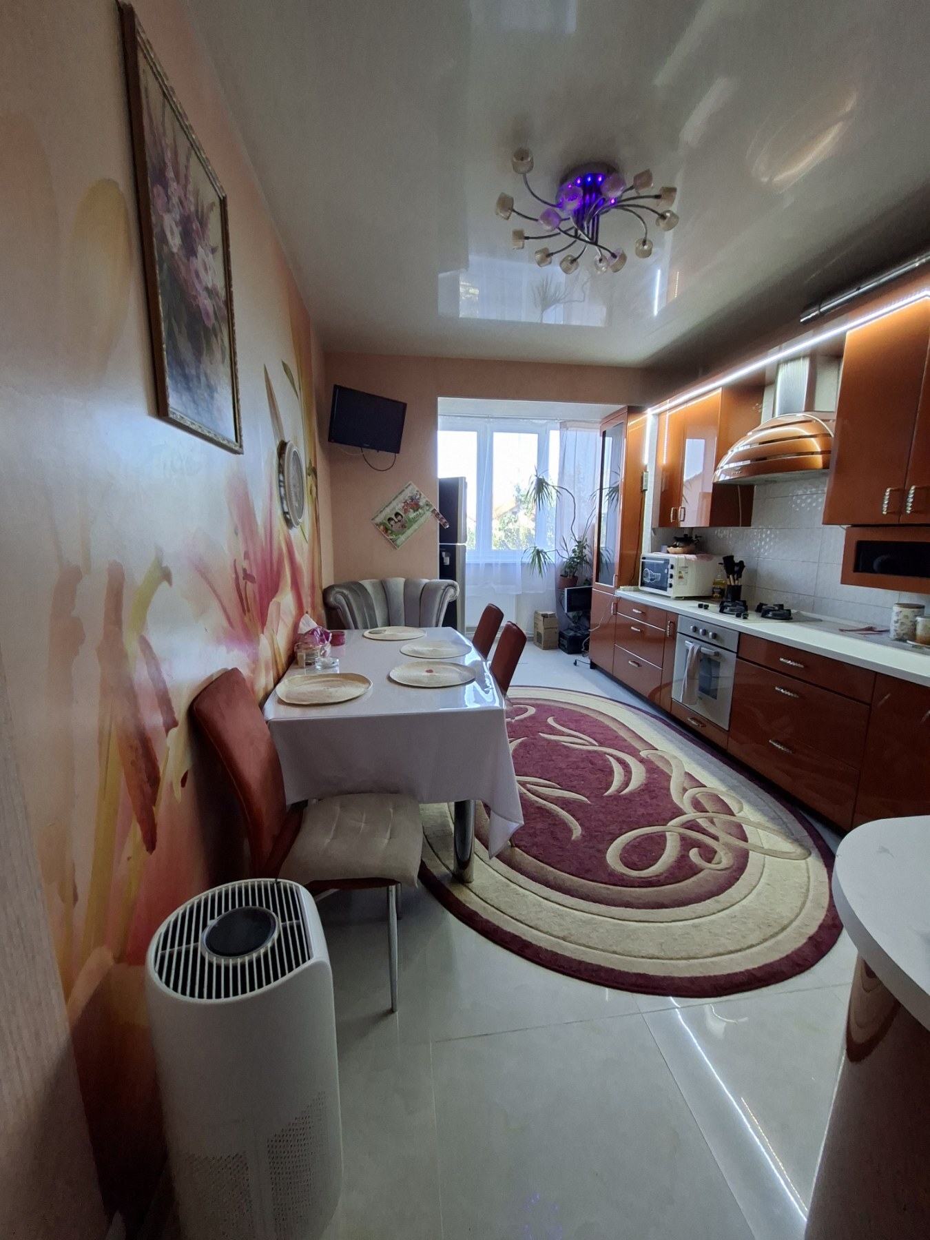 Продаж 3-кімнатної квартири 93 м², Макарова вул.