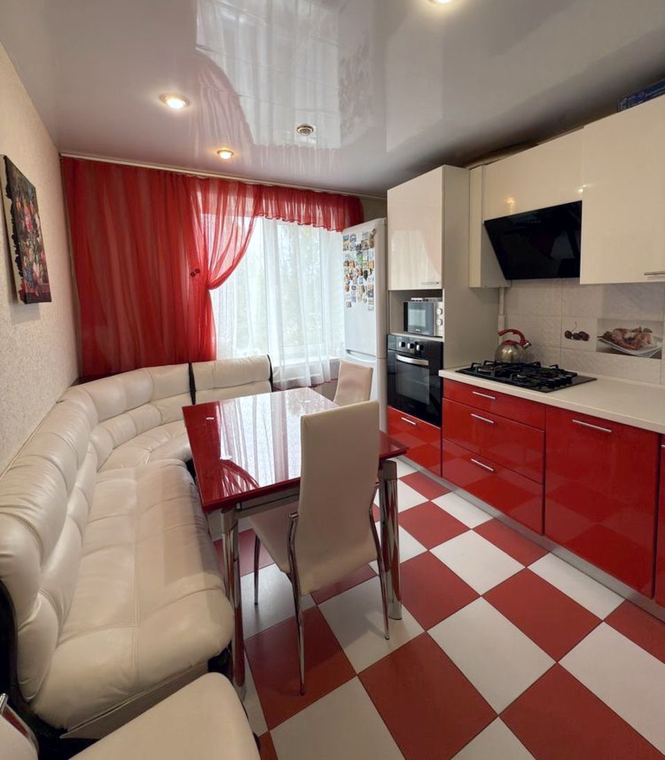 Продажа 3-комнатной квартиры 70 м², Березинская ул., 18