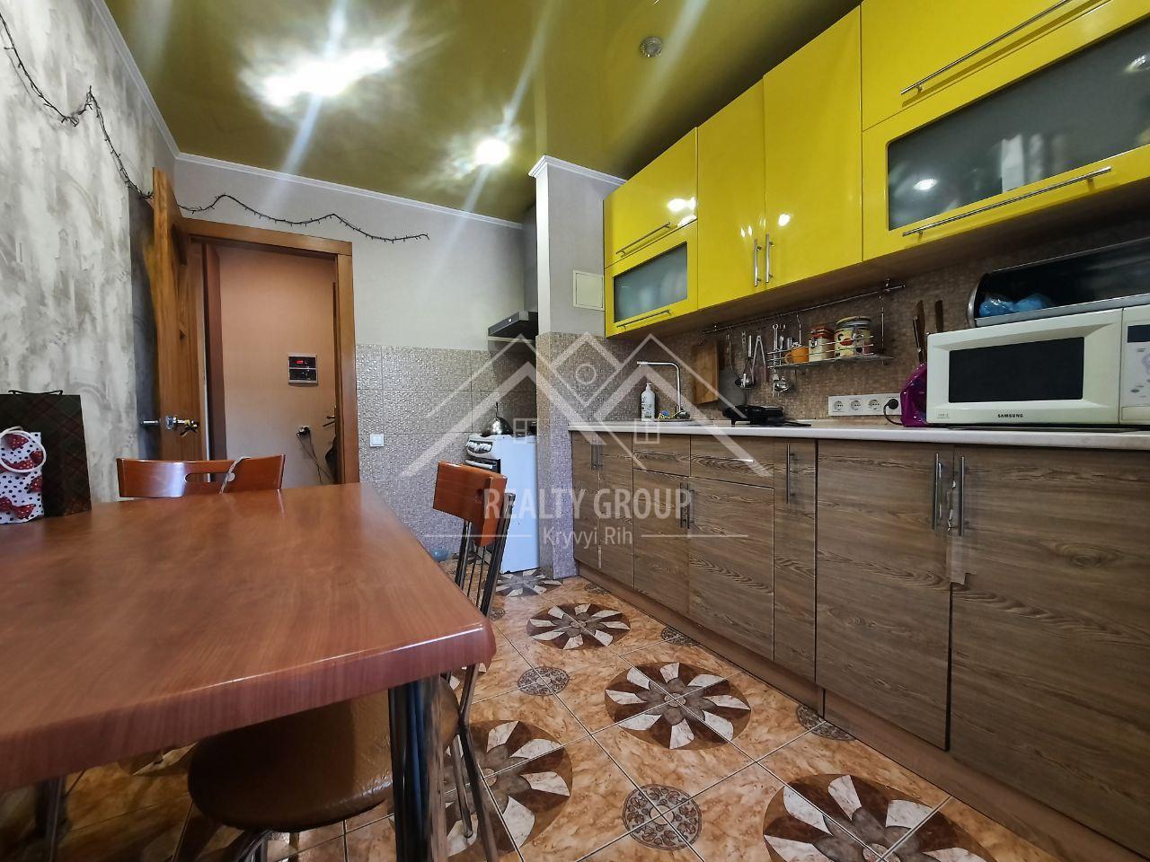 Продаж 3-кімнатної квартири 68 м², Європейський бул., 25