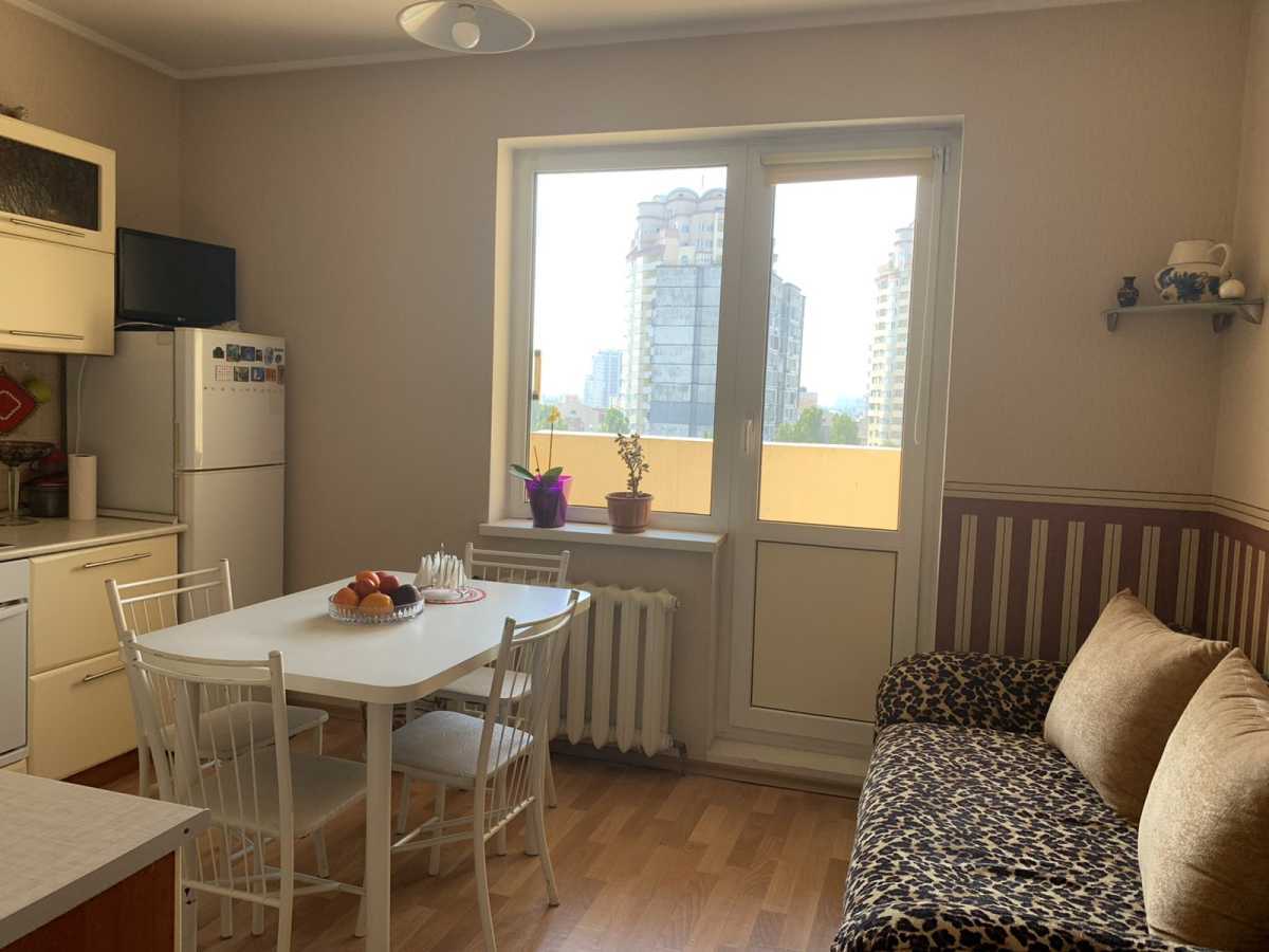 Оренда 1-кімнатної квартири 50 м², Машинобудівна вул., 21А