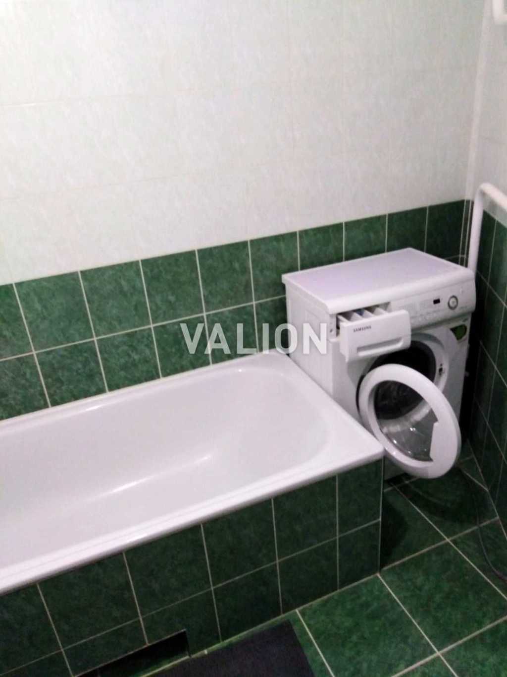 Продаж 1-кімнатної квартири 48 м², Урлівська вул., 14