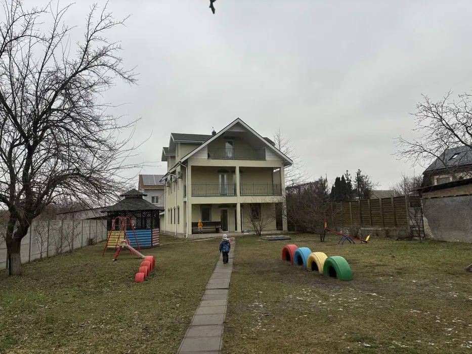 Аренда дома 300 м², 65-я Садовая ул.
